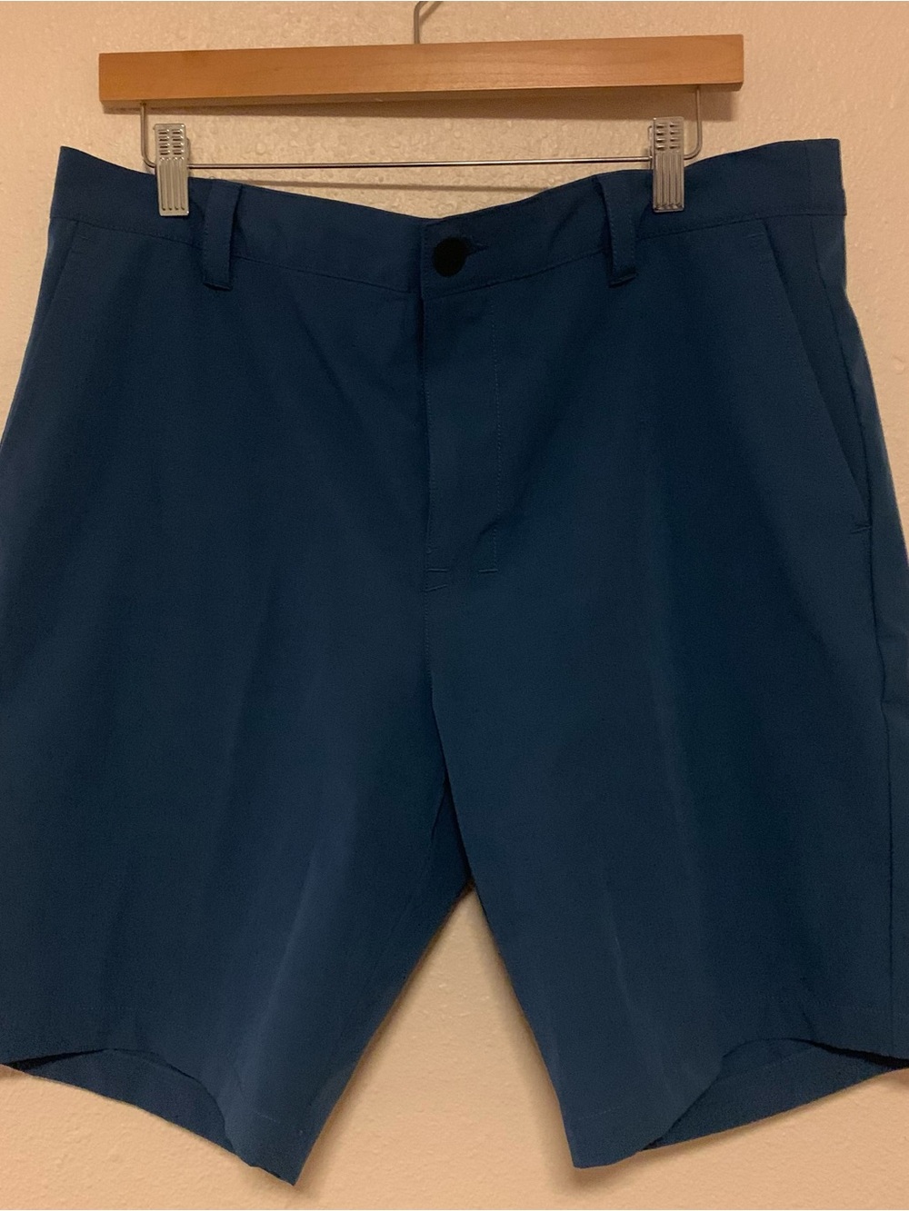 Banana Republic Men's Navy Flat-Front Shorts